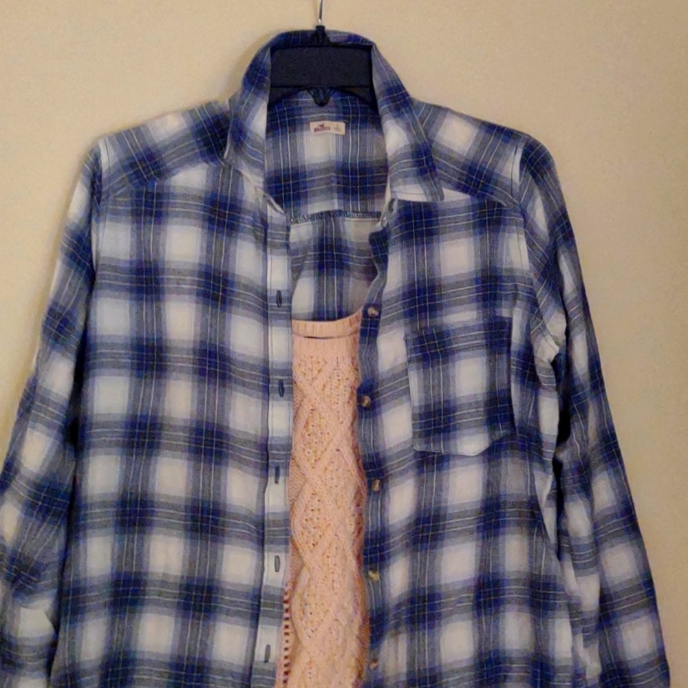 HOLLISTER PLAID SHIRT